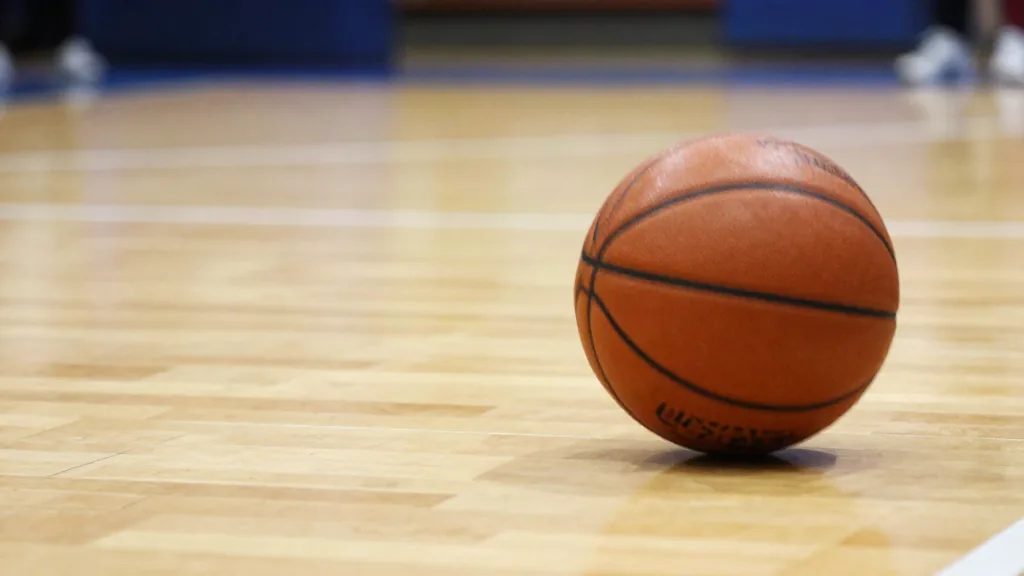¿Qué es un triple doble en baloncesto y por qué se ven tan pocos?
