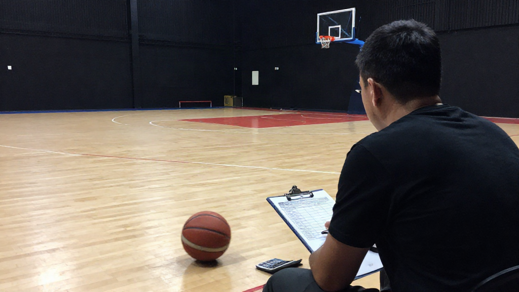 ¿Qué estadísticas debo mirar en el acta después de un partido de baloncesto?