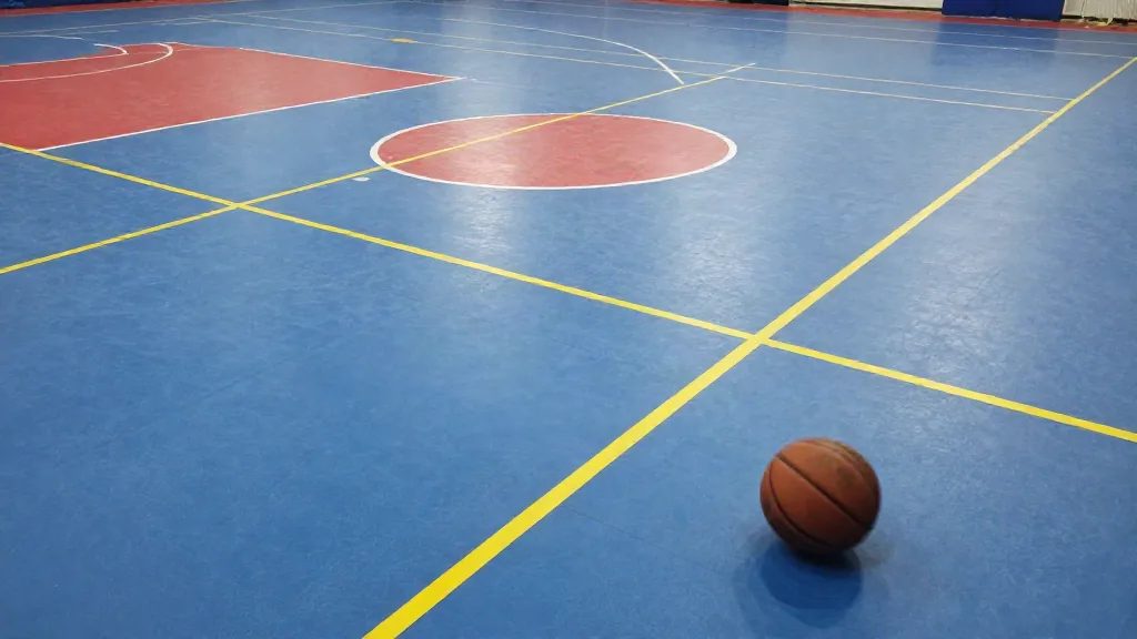 Las líneas del campo de baloncesto: qué significa cada una y para qué sirve